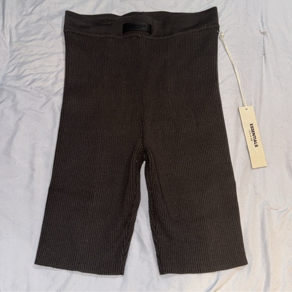 ESSENTIALS FEAR OF GOD GRAY RIB SHORTS - Picture 2 of 6